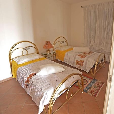 Casa Vacanze Al Capriano Appartamento Mora Cantello Exterior photo